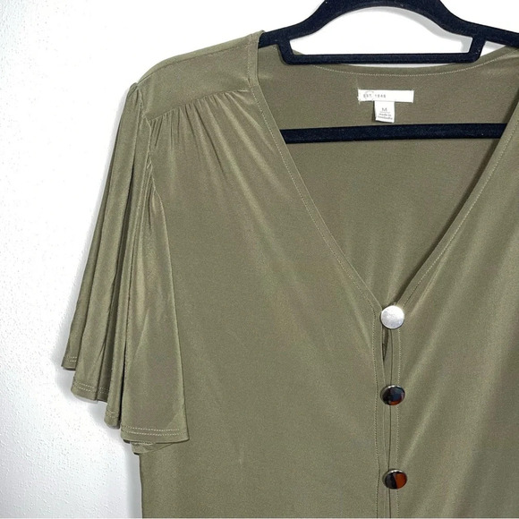Cato Olive Green V Neck Button Front Flutter Sleeve Blouse Medium Women’s - Picture 3 of 10